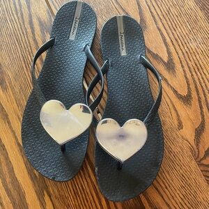 Ipanema Black and Silver Heart Women's Sandals